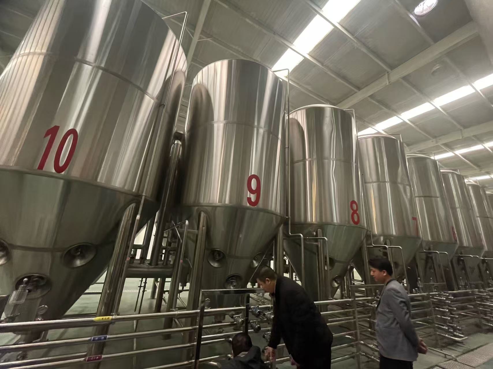 贵溪精酿啤酒设备厂—平面布置、设备设计、制造、调试、培训等一条龙服务